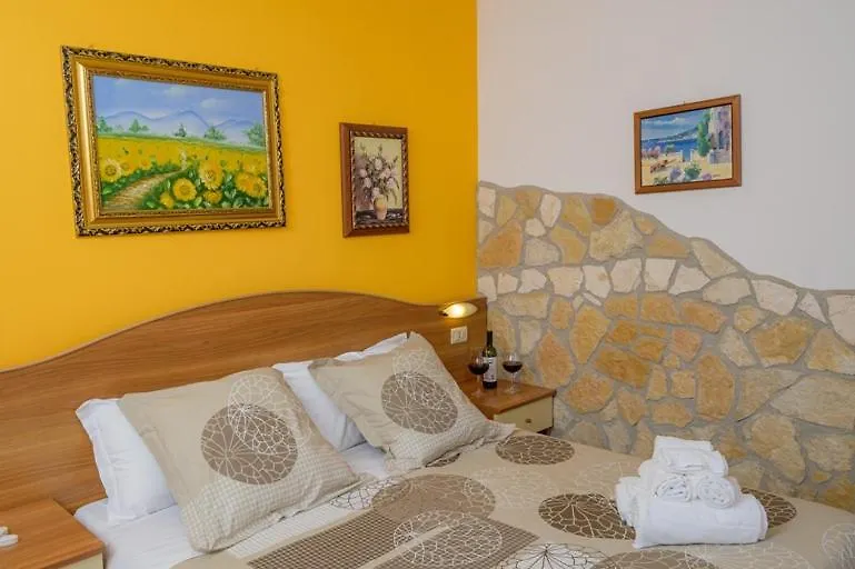 Κατάλυμα σε φάρμα Agriturismo La Fata Γκροσέτο Ιταλία